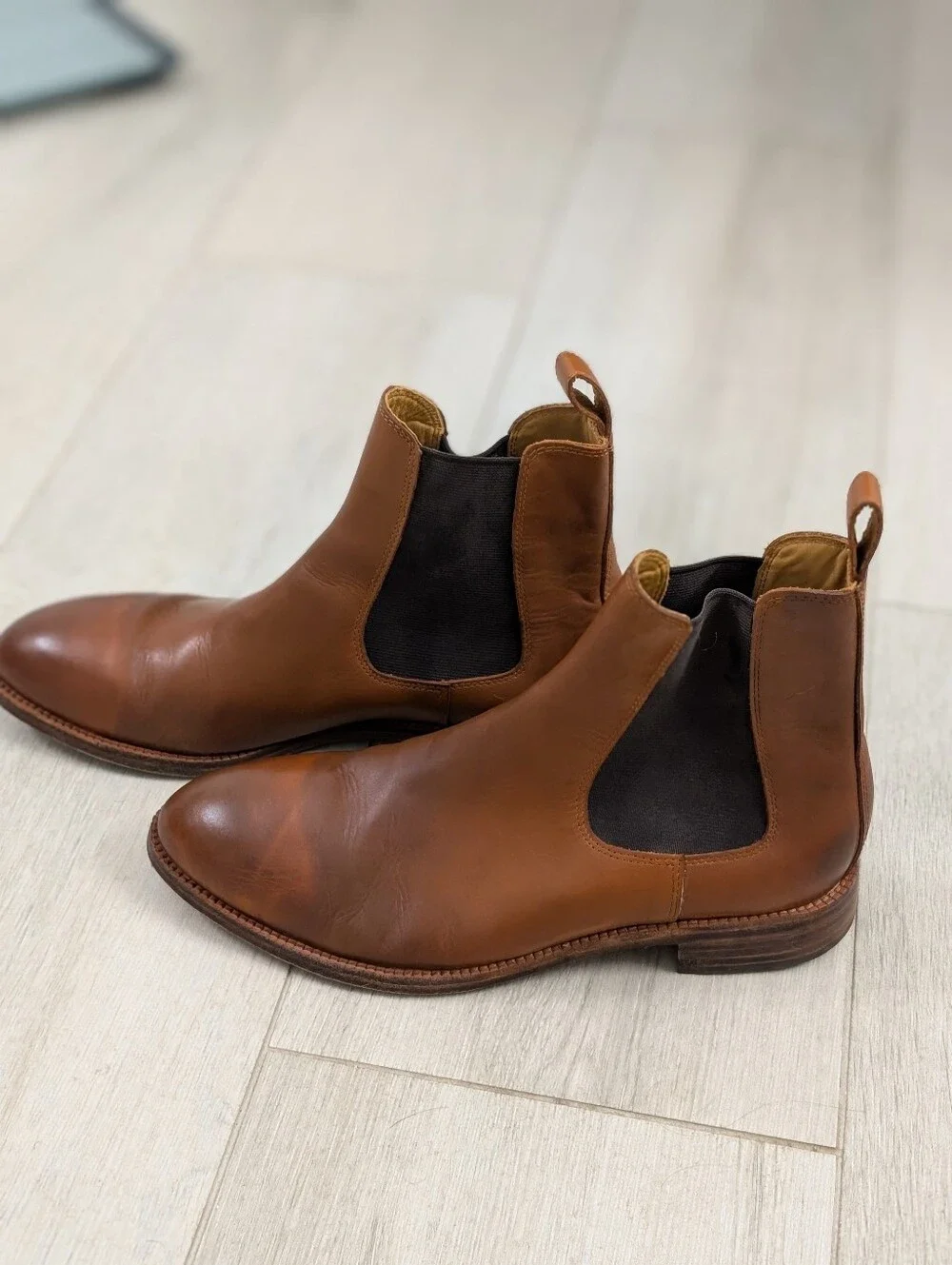 Quince Men's Brown Leather Chelsea Boots 8.5